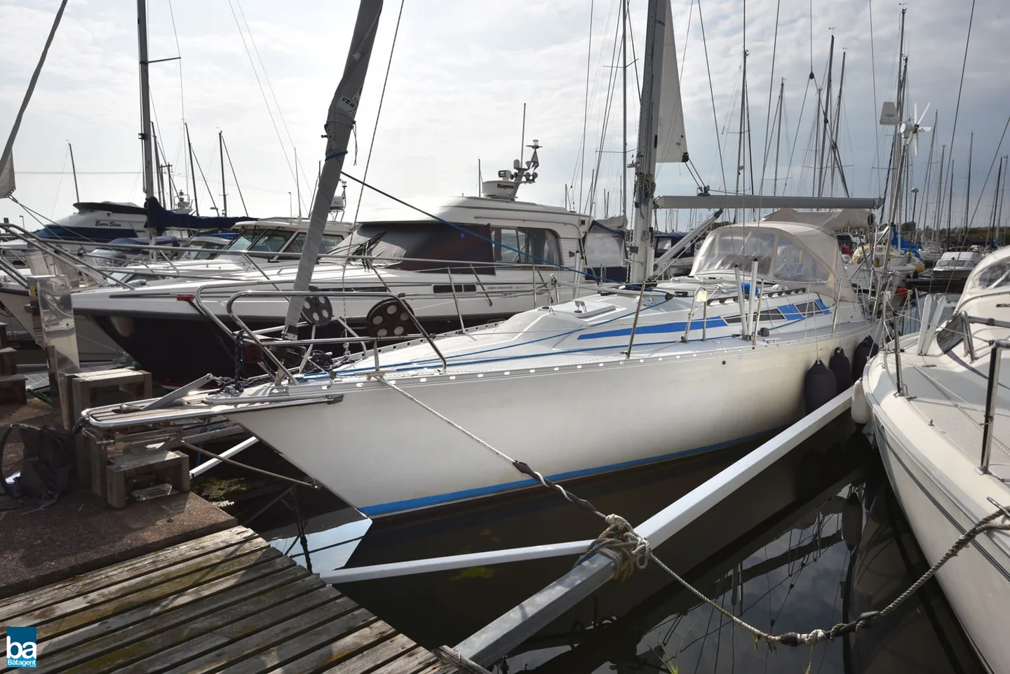 Mamba 35 — photo of the boat