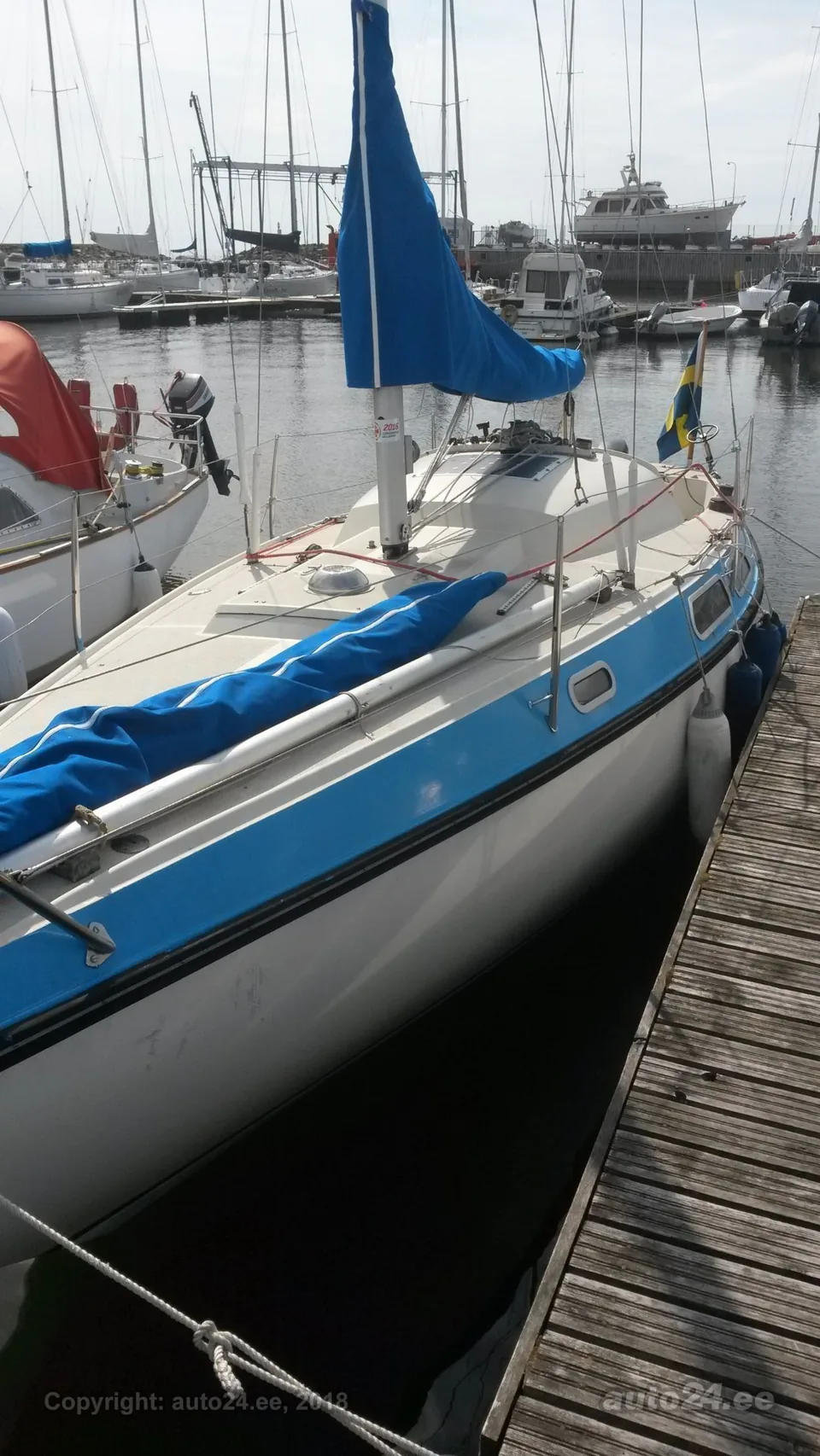 Smiling 28 — photo of the boat
