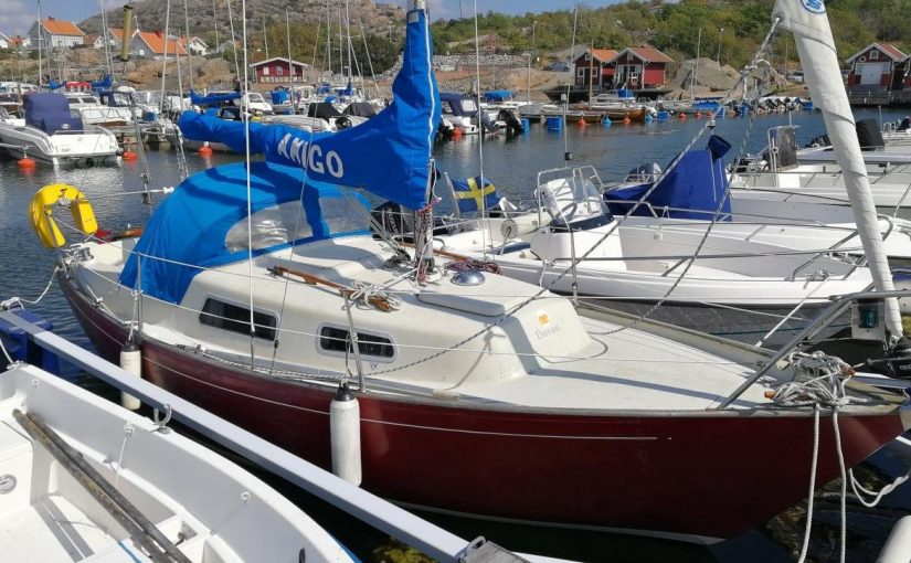 Amigo 23 sailboat with inboard engine for € 900.