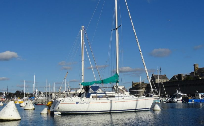 Beneteau first 29 dl today. It is equipped with Volvo Penta 2002 (18 h.p.) and costs only 16000 euro!