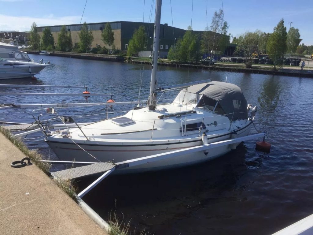 parant 25 sailboat