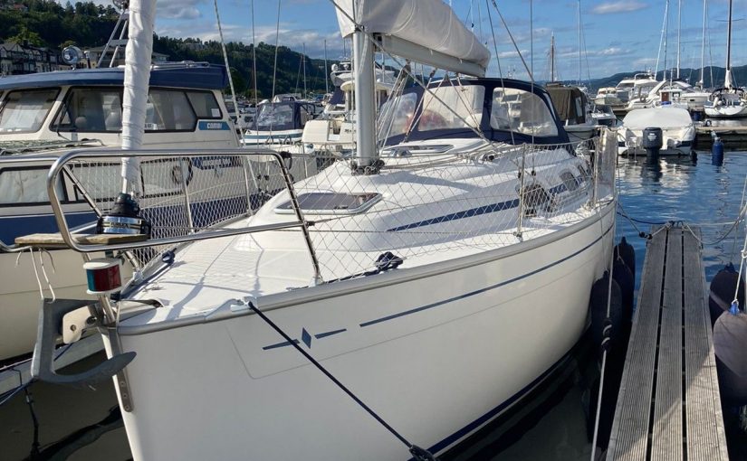 Bavaria 30 Cruiser (2006) with an inboard Volvo Penta D1-20 motor for only 38000 euro!