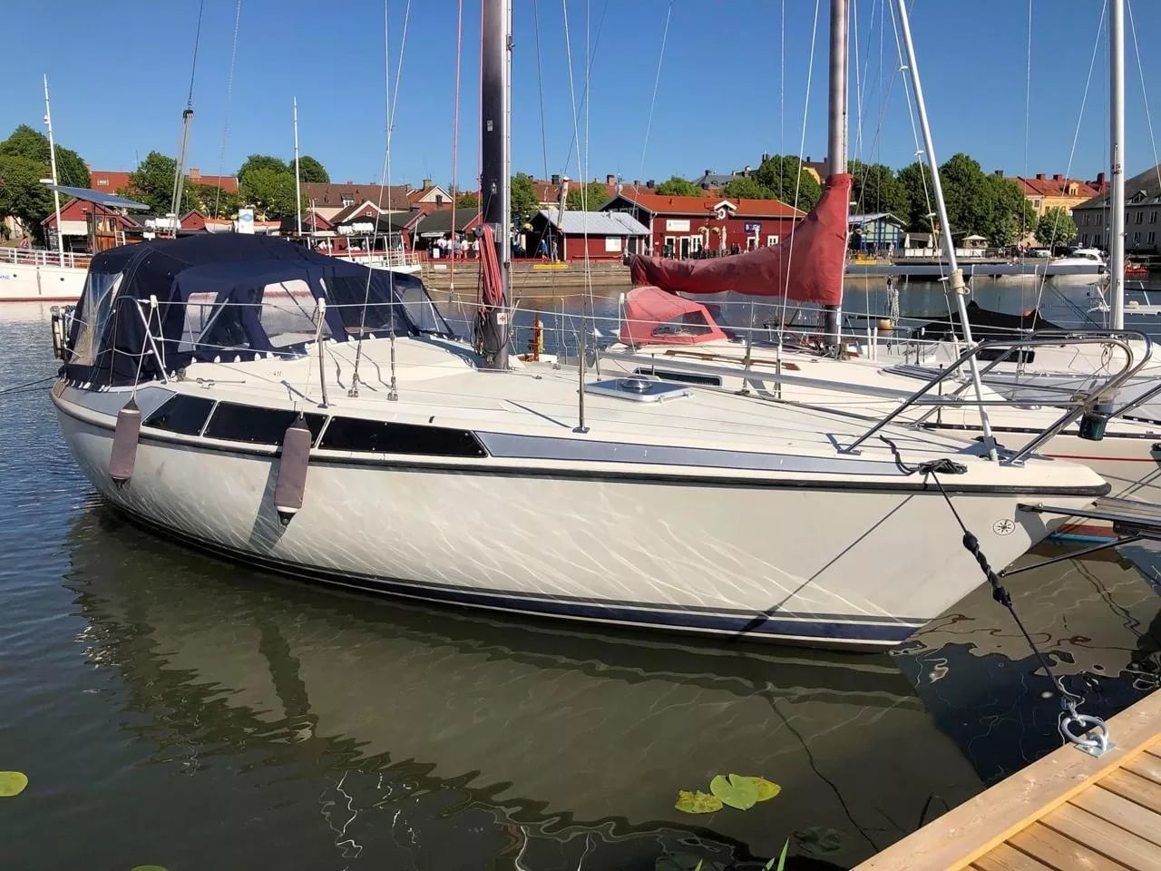 maxi 95 sailboat review