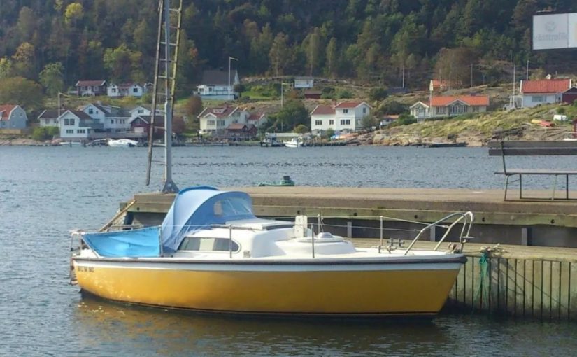 Sinkro 63 with a Johnson outboard motor for just 430 euros!