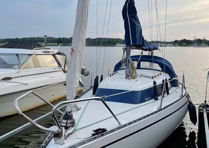 Bellona 23 with a Mercury engine for just 1700 euros!
