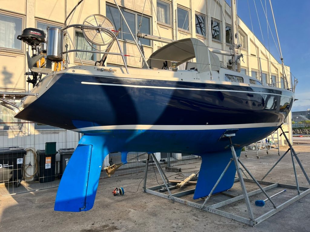 Albin Ballad With A Volvo Penta Engine For 10 400 Euros Examples Of Albin Ballad With A Volvo Penta Engine For 10 400 Euros Examples Of
