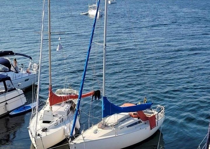 Beneteau First 24 with a 4-stroke Tohatsu outboard for only 4200 euros!