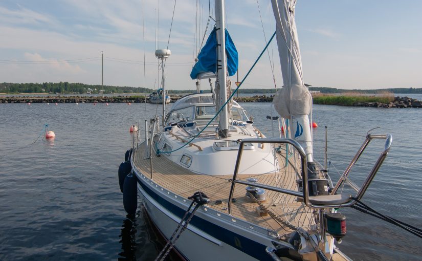 Hallberg-Rassy 31 with a Volvo Penta engine for 65 000 euros!