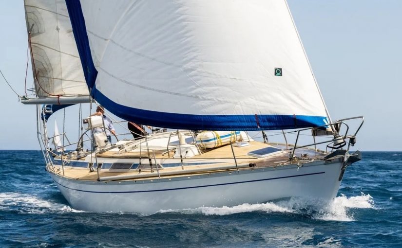 Grand Soleil 39 with a new teak deck and new set of sails for 67 600 euros!