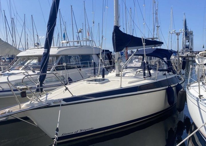 Maxi 95 with a bow-thruster for 21 900 euros!