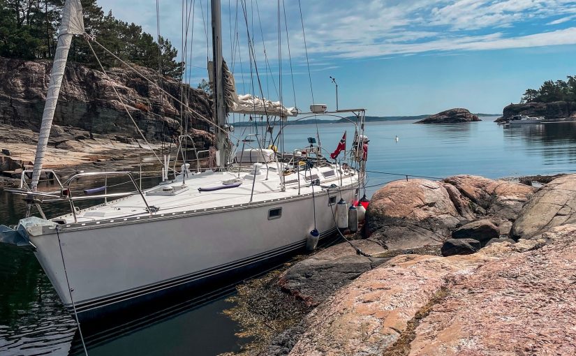 Jeanneau Sun Magic 44 with a new engine for 41 200 euros!