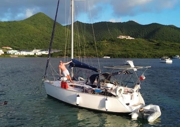 Jeanneau Sun Odyssey 322 with a new Yanmar engine for 26 000 euros.