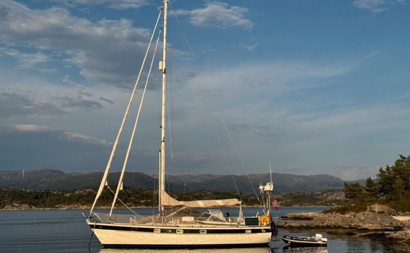 Hallberg-Rassy 382
