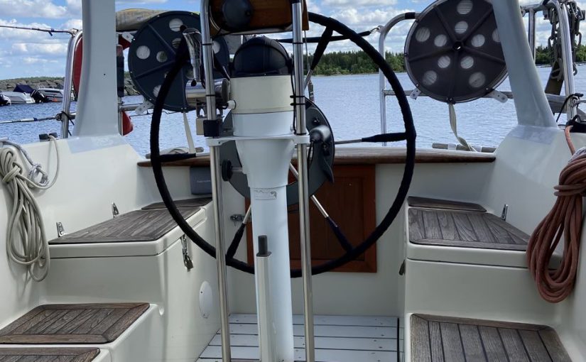 Skysail 28 with a hydraulic lifting keel and electric propulsion for 11 200 euro!