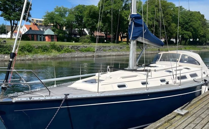 Hanse 411 for 84 833 euro.