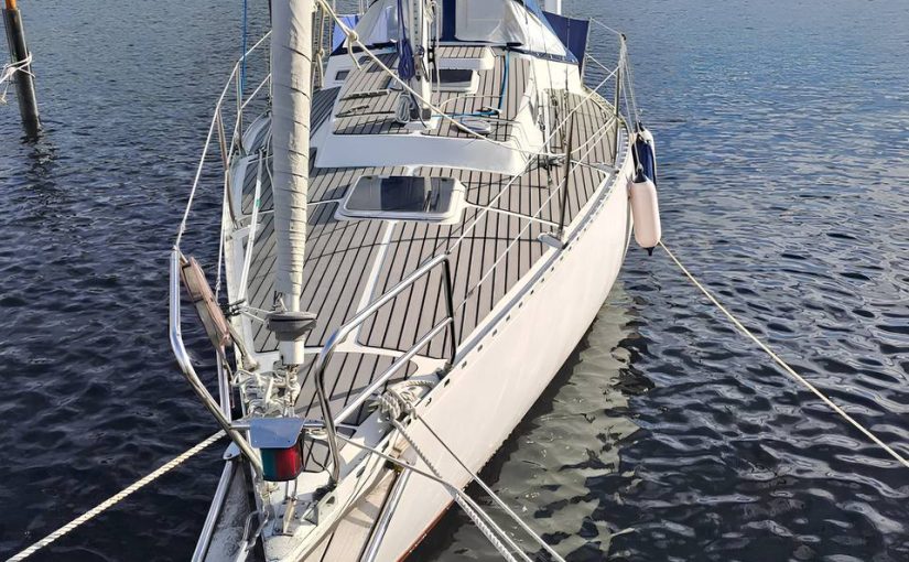 32 ft sailboat at a very interesting price — only 3400 euro!