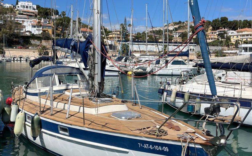 Hallberg-Rassy 352 — a legendary Scandinavian yacht for €94,500!